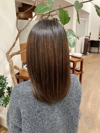 ミディアム 宮野 佳菜のヘアスタイル