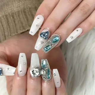 ネイル ❤️💛REBEST 京橋 nailのネイルデザイン