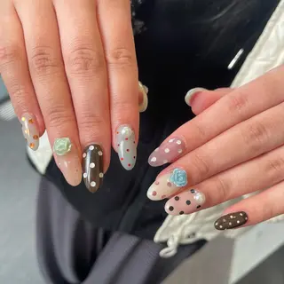 ネイル Yu_me 北堀江 chikaのネイルデザイン