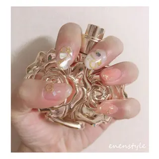 ショート ネイル 👑enen style👑のネイルデザイン