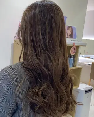 ロング カラー レイヤーカット/ ハイライト　千咲季のヘアスタイル
