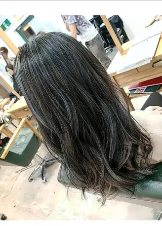 ロング すずき えりのヘアスタイル