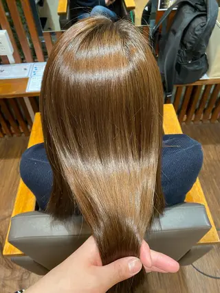セミロング カラー 髪質改善特化 長澤友哉のヘアスタイル