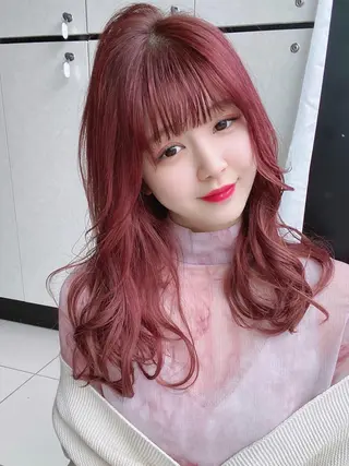 ミディアム カラー ヘアアレンジ LAVENDIA 初音のヘアスタイル