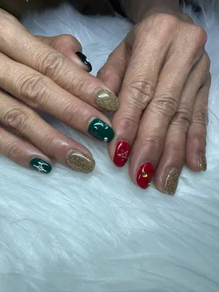 ネイル Laula🤍 ayakaのネイルデザイン