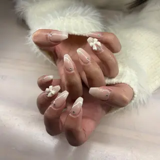 ネイル Lueur nailのネイルデザイン