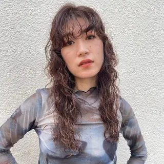 ロング カラー パーマ iLi🫧kim ryongna🦋のヘアスタイル