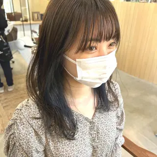 ミディアム 綿貫 美雪のヘアスタイル