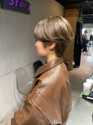 ショート カラー 🦋ハイトーンボブ ショート🦋トシキのヘアスタイル