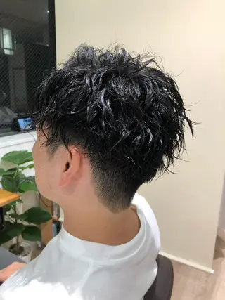 ショート カラー パーマ 関西センターパート メンズモデル募集のヘアスタイル