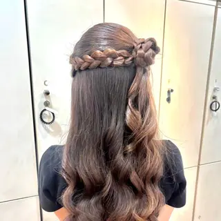 ロング ヘアアレンジ ヘアメ🎀推しカラー 🥣横浜/しほ🧸のヘアスタイル