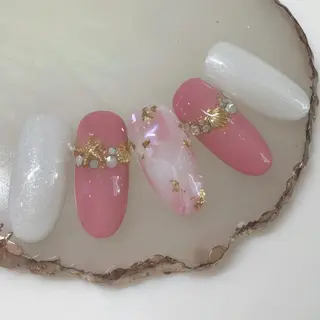 ネイル カルフール リル MOEのネイルデザイン