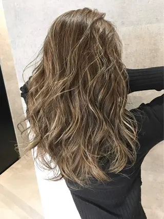 ロング KYOKO 【Bear】のヘアスタイル