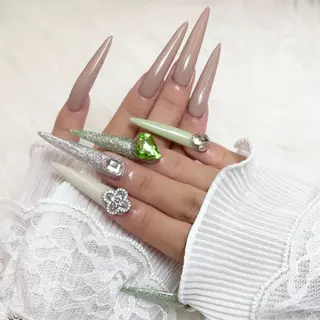 ネイル adorable 〈Kurumi〉のネイルデザイン