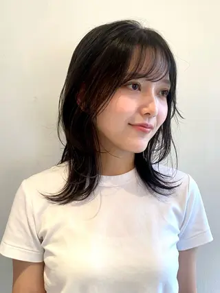 ミディアム Tomoka🐶🌟 似合わせカット✂︎のヘアスタイル