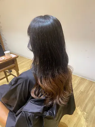 ロング 小田部 愛のヘアスタイル