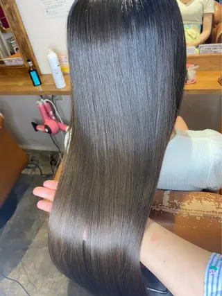 セミロング カラー レイヤー×艶髪特化 マネージャー安藤光司のヘアスタイル