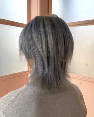 カラー メンズ 鈴木愛海/レイヤー /透明感カラーのヘアスタイル