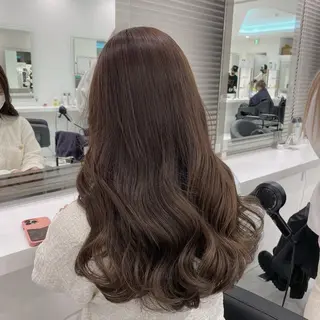 セミロング カラー センターパート特化 井上健太のヘアスタイル