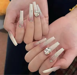 ネイル D-BEAUTY Nailsalonのネイルデザイン