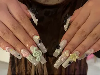 ネイル アユリ リリのネイルデザイン