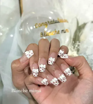 ネイル Blanche Ayaのネイルデザイン