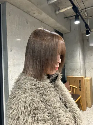 カラー 🍎ブリーチカラー 🍎KUREA🍎のヘアスタイル