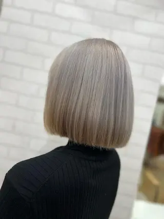 ミディアム カラー 🌈野間 声良🌈のヘアスタイル