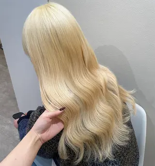 ロング カラー 🎀𝑹𝑰𝑲𝑶 🎀【西九条・野田】のヘアスタイル