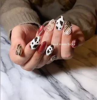 ネイル ﾈｲﾙﾙｰﾑﾘｯｶ 𝐦𝐚𝐲𝐮のネイルデザイン