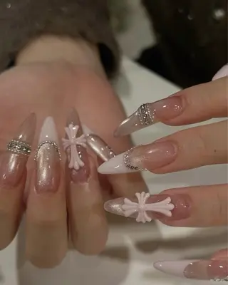 ネイル Yuna NAILSのネイルデザイン