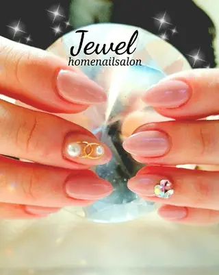 ネイル ＪＥＷＥＬ ＮＡＩＬのネイルデザイン