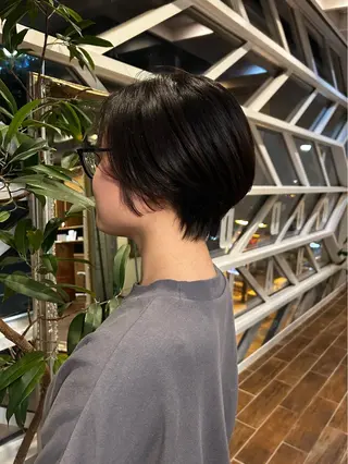 ショート 西 優衣奈のヘアスタイル