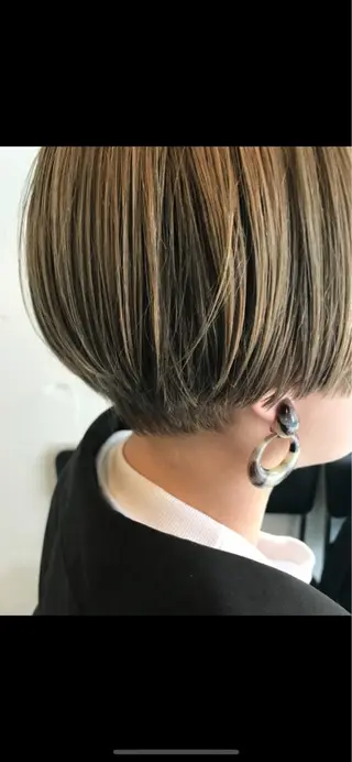 ショート カラー 骨格診断🍃ショート /ショートボブ✨岡元のヘアスタイル