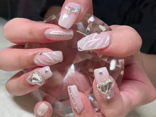 ネイル マツエク・マツパ アイブロウ Nail&eye Belire 新宿のネイルデザイン