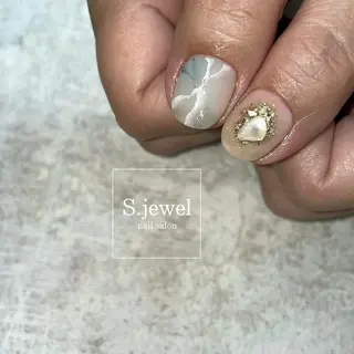 ネイル S. JEWELのネイルデザイン