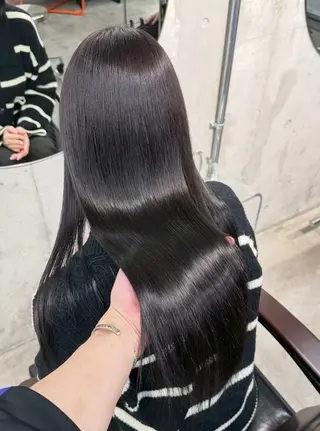 ロング フジマ ハルナのヘアスタイル