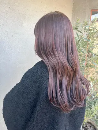 ロング カラー 目黒 彩花のヘアスタイル