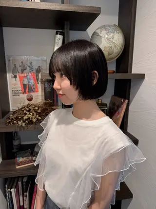 ショート カラー ヘアアレンジ mina 🐈‍⬛ ラフな似合わせヘアのヘアスタイル