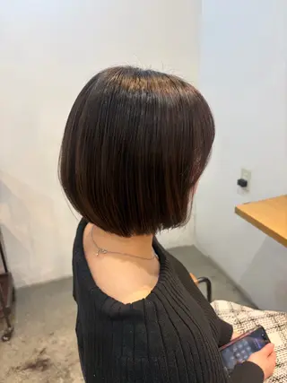 ショート 聖菜/ hina /レイヤー/艶カラーのヘアスタイル