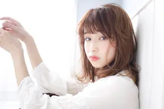 セミロング カラー パーマ ヘアアレンジ メンズ キッズ ネイル マツエク・マツパ レイヤーカット 🌿透け感カラーのヘアスタイル