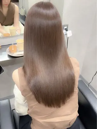 ロング SLASHスラッシュ 伊藤眞代のヘアスタイル