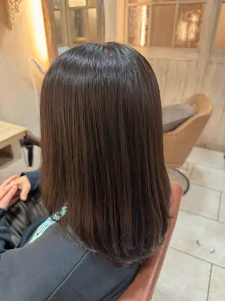 ミディアム amie by afloatのヘアスタイル