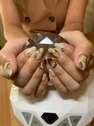 ネイル LAVISH nail salonのネイルデザイン