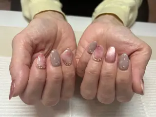 ネイル 磯田 紗里のネイルデザイン