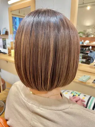 ショート カラー 桑原 美夜里のヘアスタイル