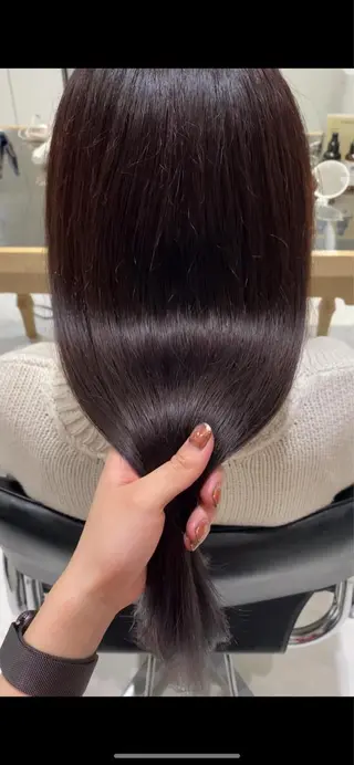 ロング カラー 艶感/ナチュラル 🩵amiのヘアスタイル