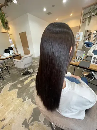 ロング 新畑 京子のヘアスタイル