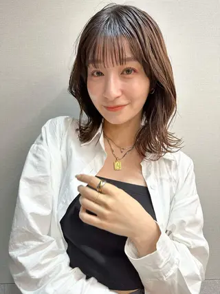 ミディアム 安永 来未のヘアスタイル
