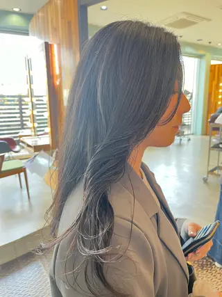 ロング 長南 やよいのヘアスタイル
